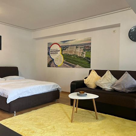 Tranzzit Airport Apartament 오토페니 외부 사진