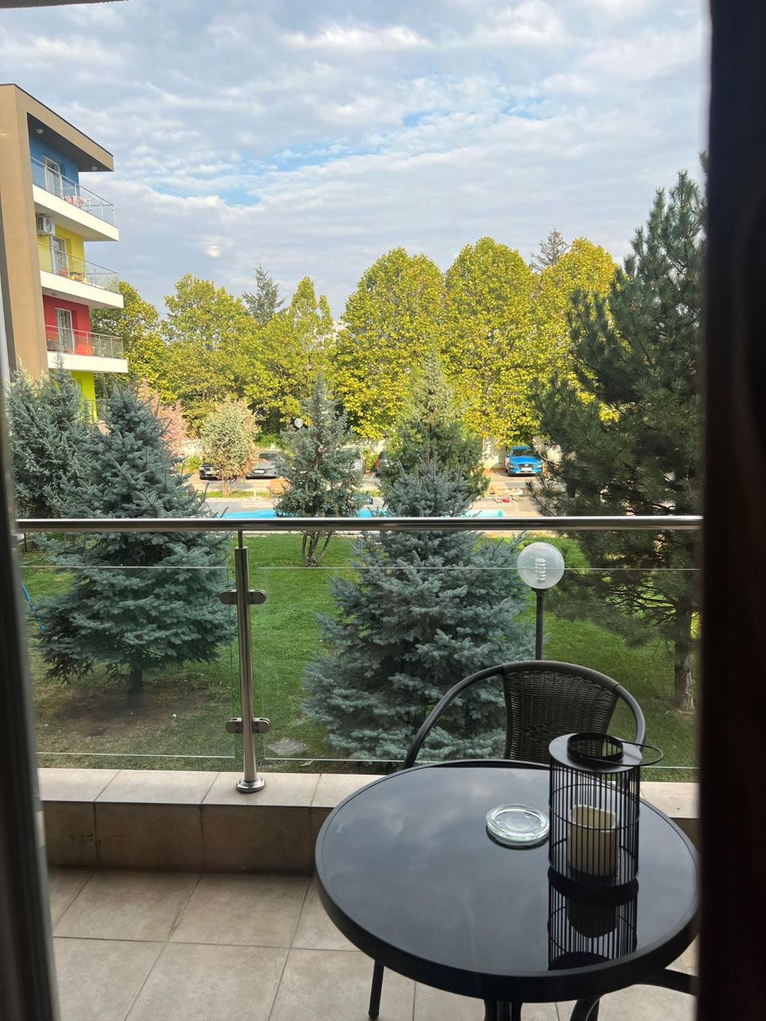 Tranzzit Airport Apartament 오토페니 외부 사진
